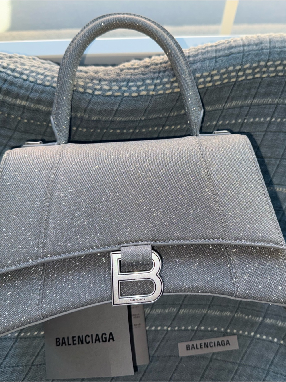 BALENCIAGA
Silver Glitter Fabric Hourglass Small Top Handle Bag - Picture 7 of 9